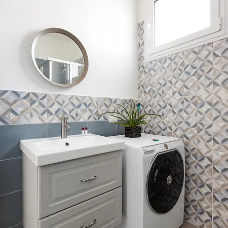 Elegant In Restocco Area Daire Milano